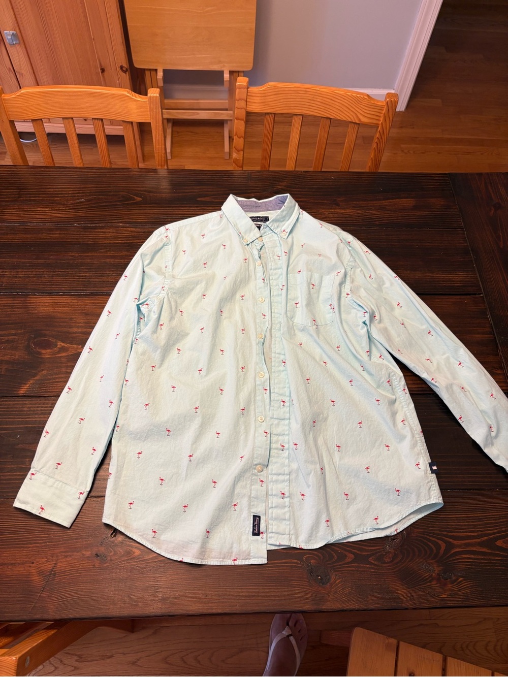 Crown and Ivy Men’s Light blue Flamingo Button-Down Shirt